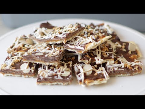 How to Make Saltine Cracker Candy | Saltine Cracker Toffee | Christmas Crack Recipe