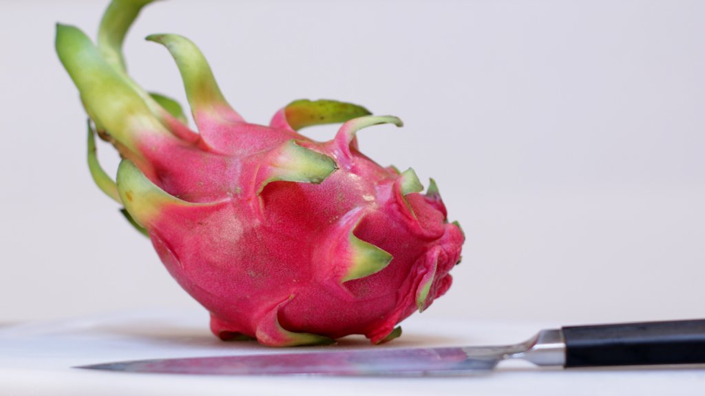 How to Eat Dragon Fruit and Why You Should Try It