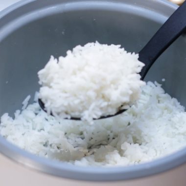 how to cook rice in a rice cooker