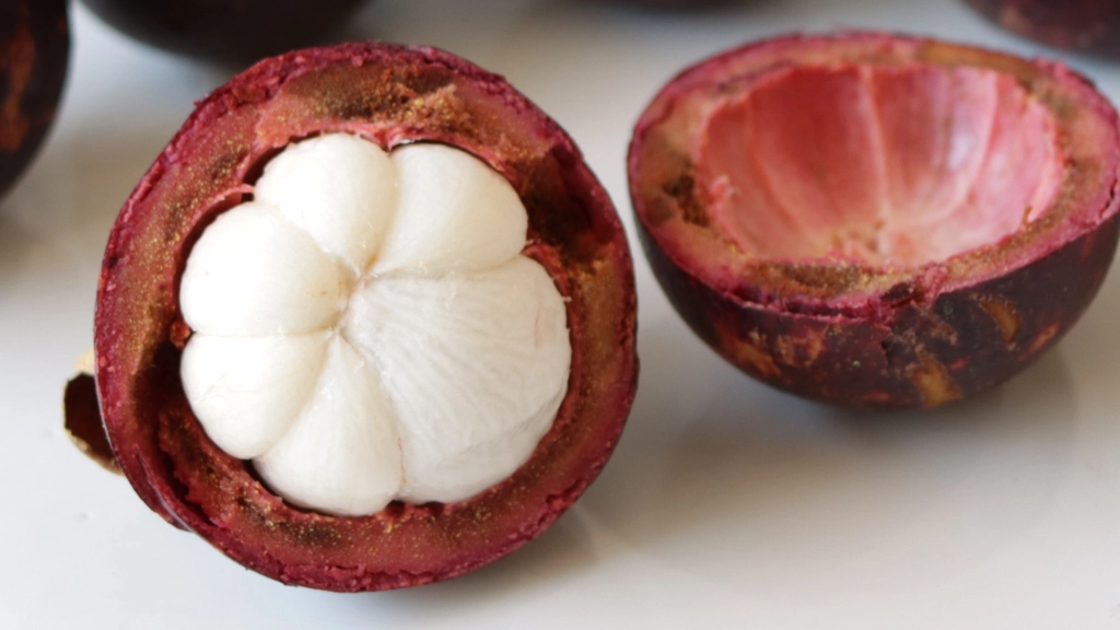 Sliced open mangosteen.