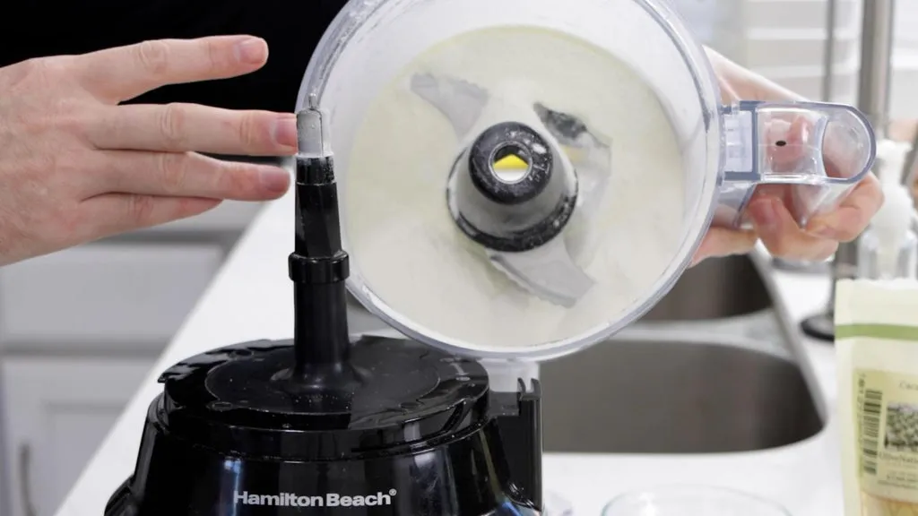 grounded up milk powder and sugar in a food processor.