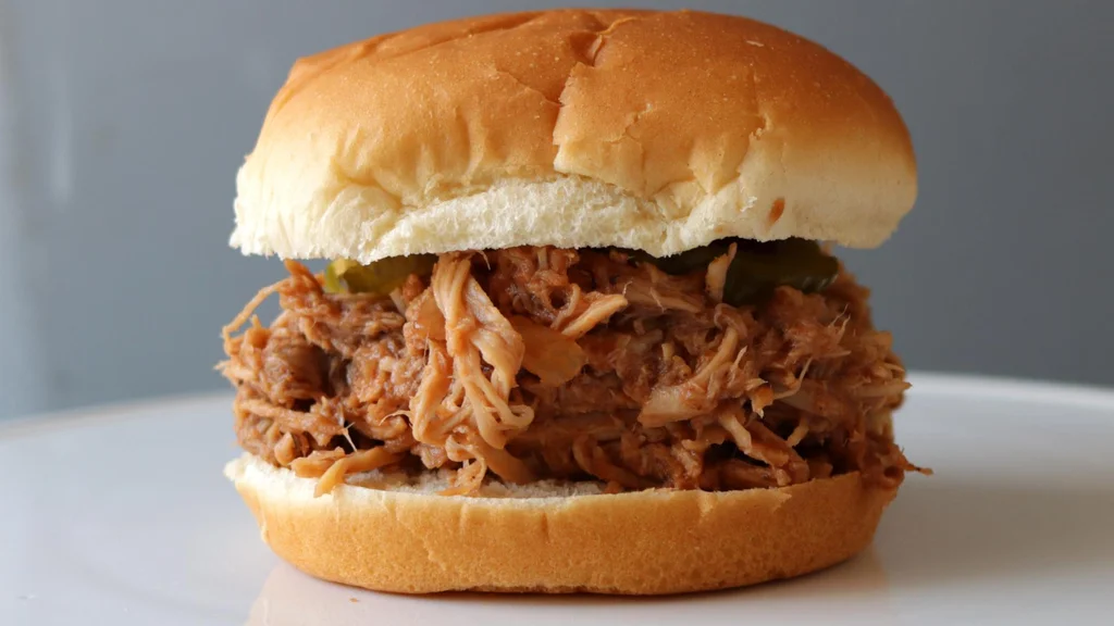 How to Make Pulled Pork in a Crock Pot